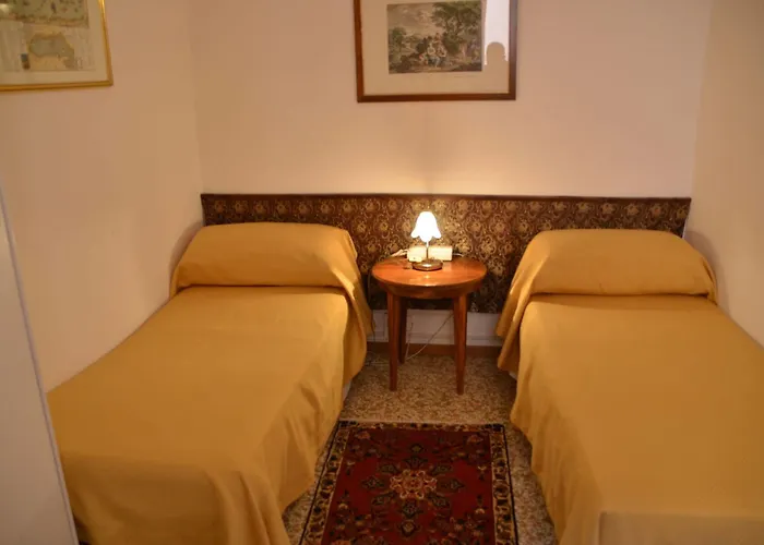 Szálloda Casa Petrarca