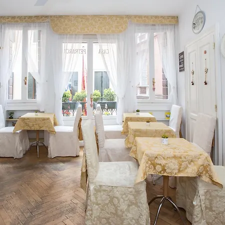 Szálloda Casa Petrarca