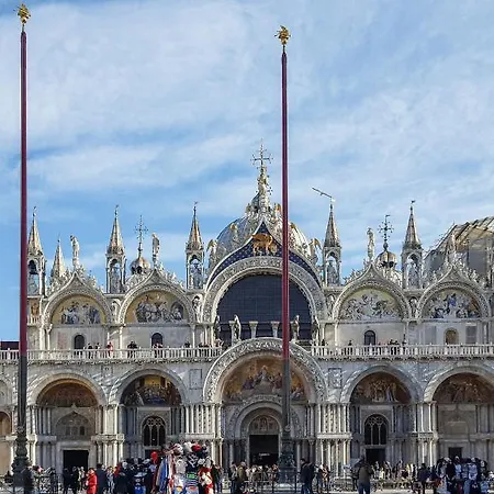 Casa Petrarca Szálloda