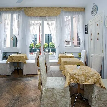 Casa Petrarca Ξενοδοχείο