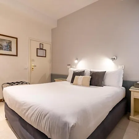 Casa Petrarca Hotel
