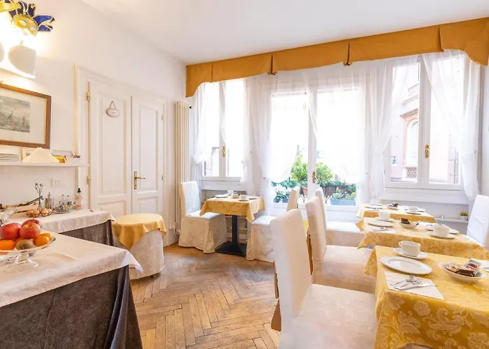 Casa Petrarca Hotel